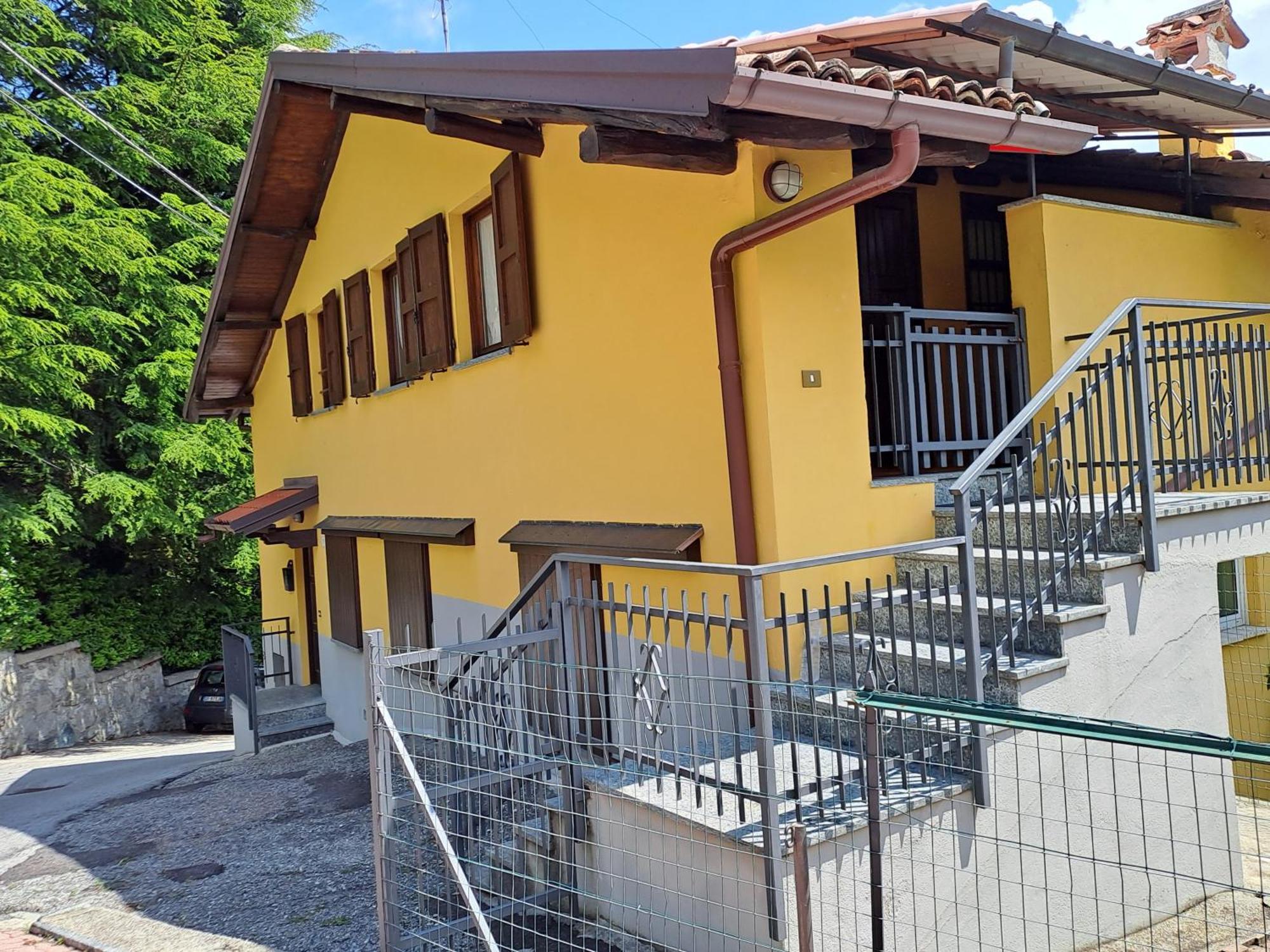 Апартаменти Mansardhouse Zona Bellagio Magreglio Екстер'єр фото